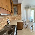 아파트 H-apartment *